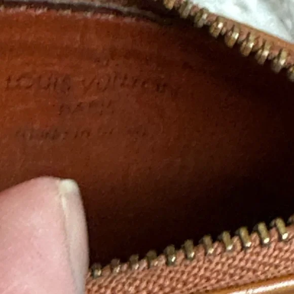 Louis Vuitton Cognac Pochette Cles/coin wallet epi